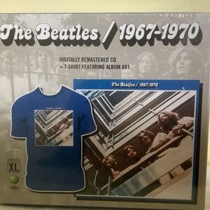 The Beatles/ 1967-1970 2 Digitally Remastered CD/T Shirt Box Set
Brand New! XL